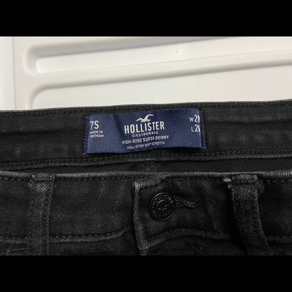 Jeans - Picture 3 of 3